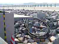 ���݃P�[�u��